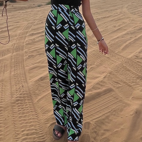 Zara Geometric Patterned Bottoms - Picture 2 of 2